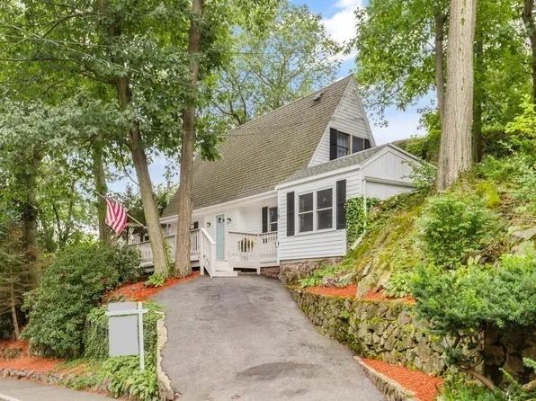 18 E Border Rd, Malden, MA 02148