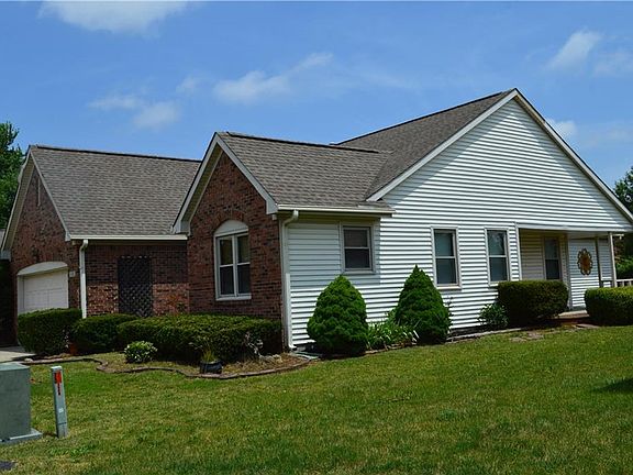 3rd image of 1643 N Parkthorne Dr
