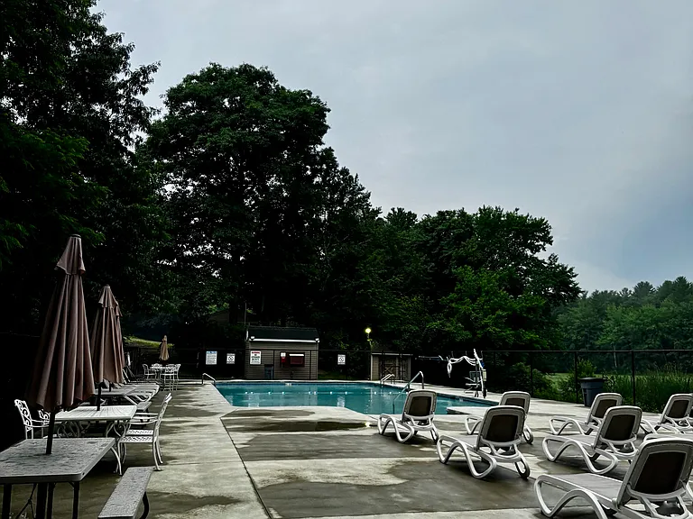6 Thayer Pond Dr #17 — Photo 12