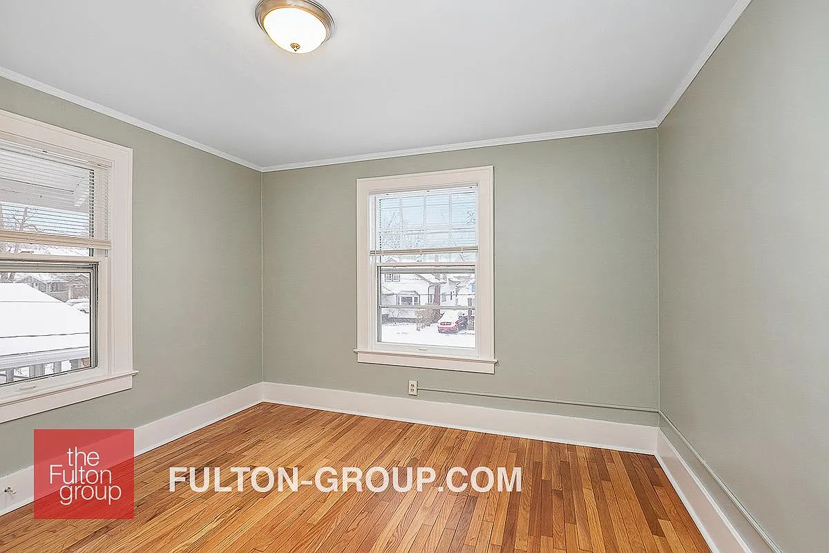 4 bed, 1.5 bath, 1868 sqft, $2,725 — Photo 2
