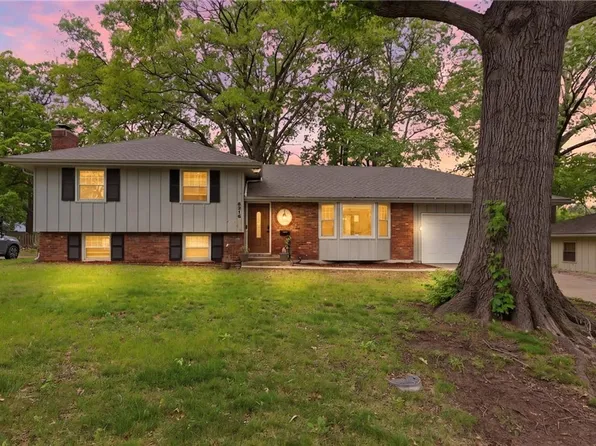 6316 Hedges Ave, Raytown, MO 64133