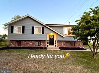 10 Windy Dr, Blackwood, NJ 08012