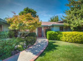 3245 Panorama Dr, Redding, CA 96003