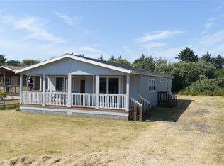 141 Frigate St NW, Ocean Shores, WA 98569