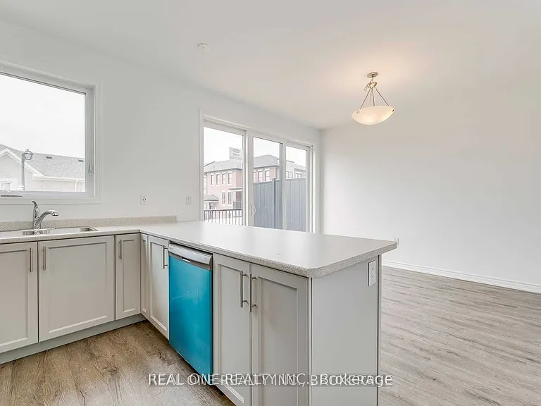 980 Logan Dr #34 — Photo 11