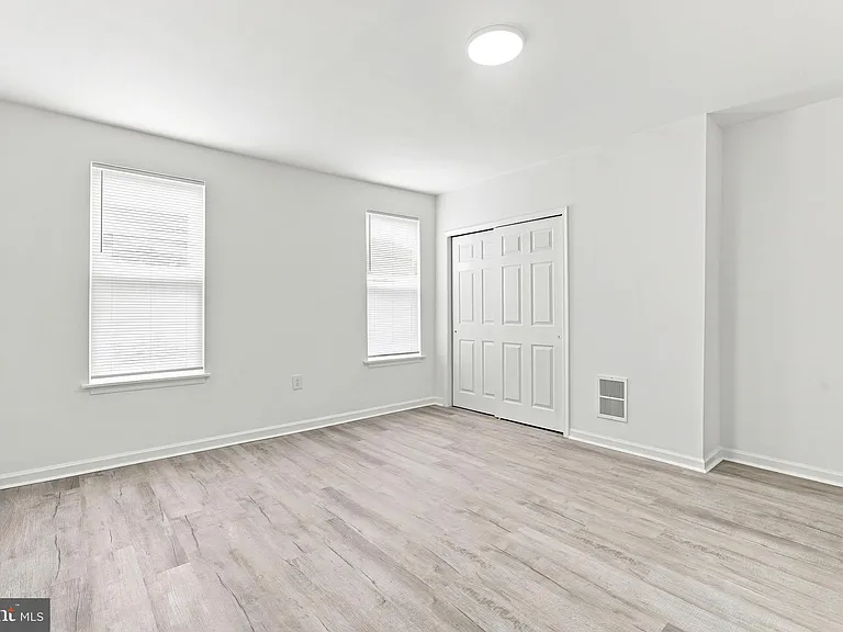 1319 N 55th St — Photo 13