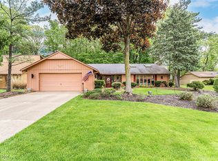 10595 Shale Brook Way, Strongsville, OH