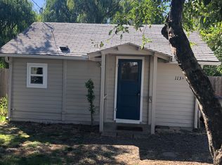 113 1/2 Western Ave, Medford, OR 97501