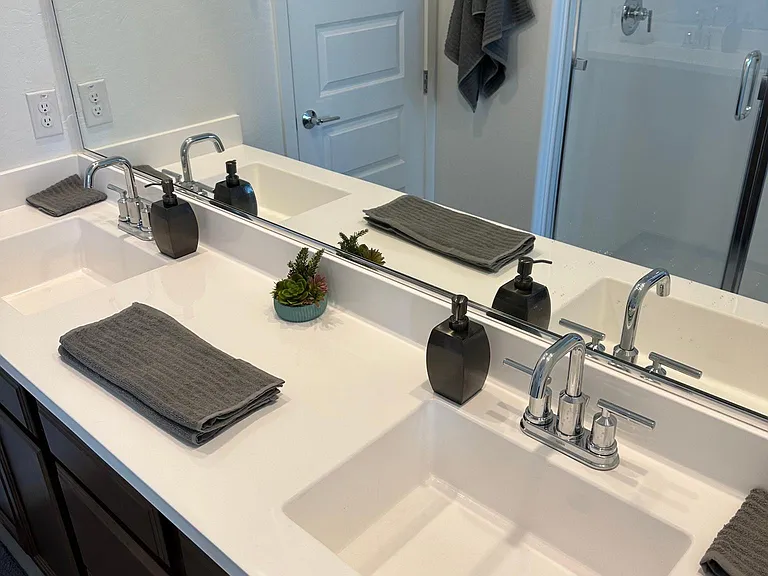 8903 W Solano Dr — Photo 12