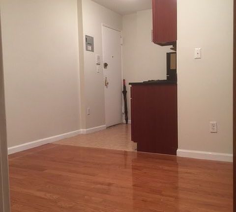 2nd image of 226 Thompson St APT 8