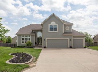 2349 SW Switchback Ct, Lees Summit, MO 64082