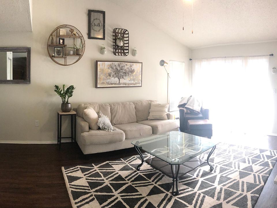 1st image of 5468 Baywater Dr