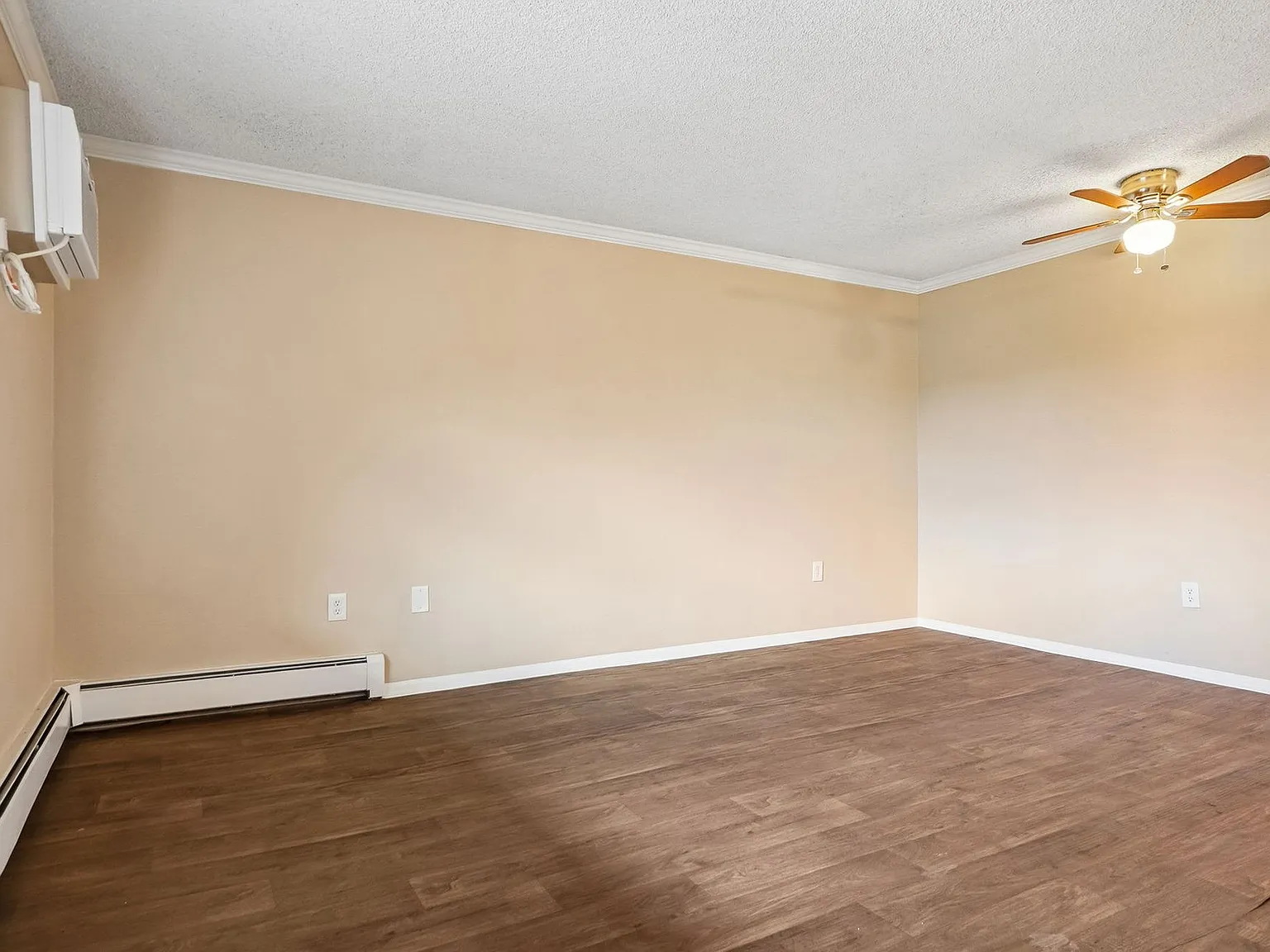 Knollwood and Tanglewood Apartments — Photo 3