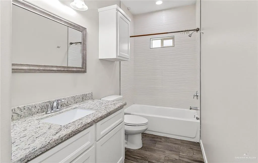 2 bed, 2.0 bath, 928 sqft, $1,075 — Photo 4
