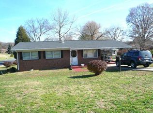 134 N Rickman St, Eden, NC 27288