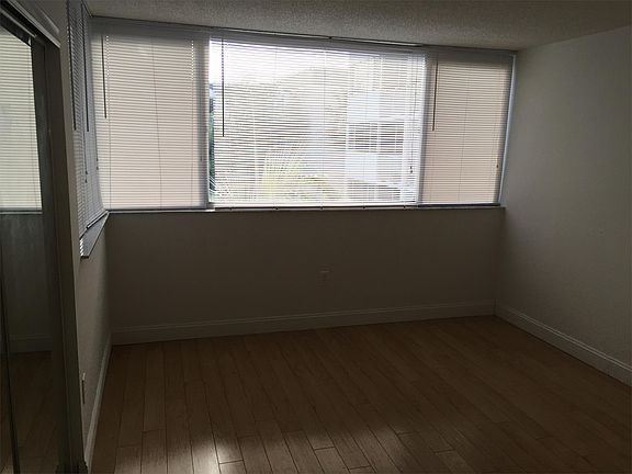 4th image of 1700 NW North River Dr #505-11