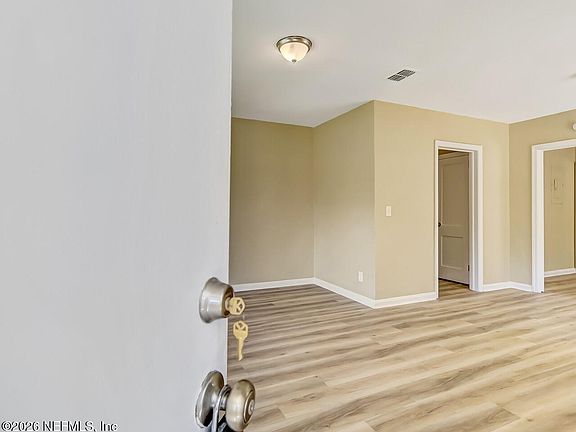 5th image of 3527 HYACINTH Street