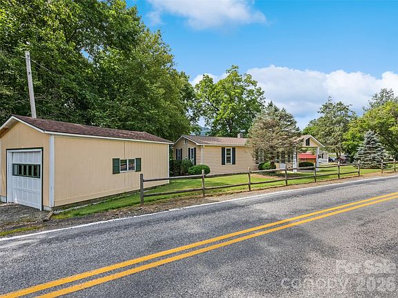 3rd image of 1714 Iron Duff Rd