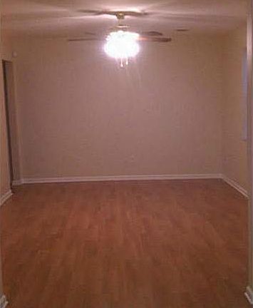 4th image of 444 McArthur Dr NE