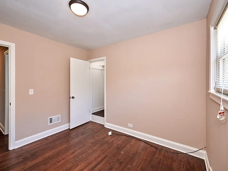 7810 E Prairie Rd — Photo 12