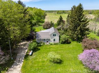 7572 Collins Rd, Fenwick, MI 48834