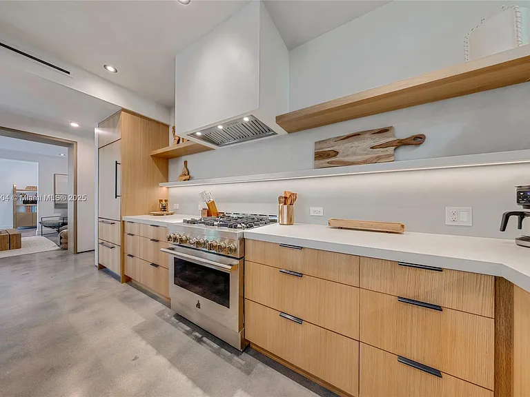 1000 NW 9th Ct — Photo 14