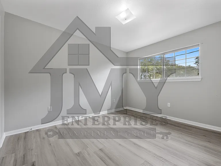 815 Cravens St #F2 — Photo 18