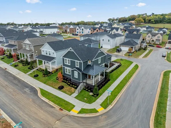 7049 Chardon St, Franklin, TN 37067