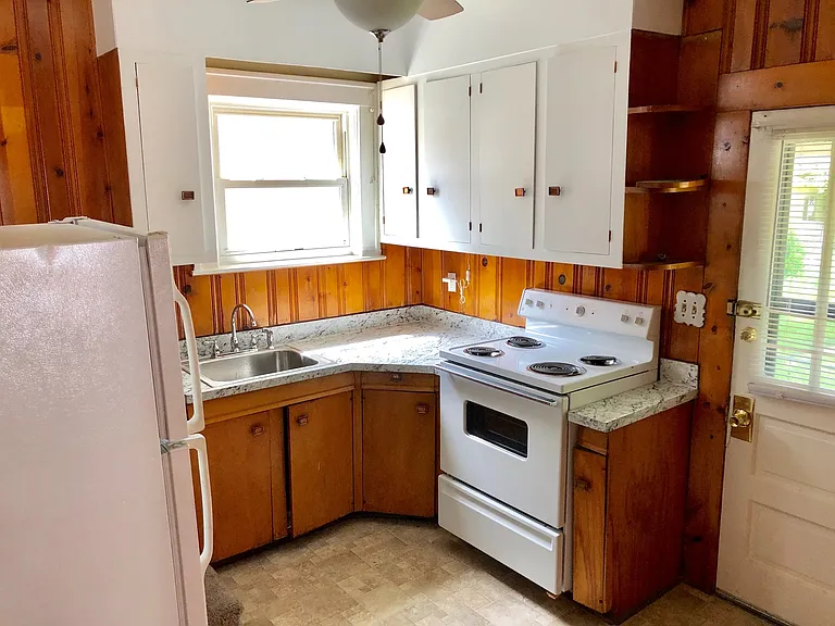 1224 Central Ave — Photo 6