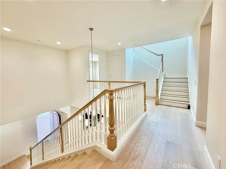 98 Pinnacle Dr — Photo 18