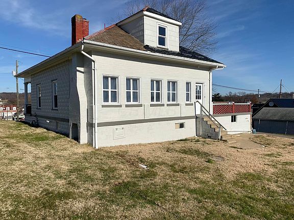 2nd image of 288 Water St
