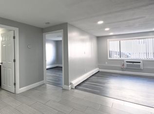 19 Grove St APT 10, Methuen, MA 01844