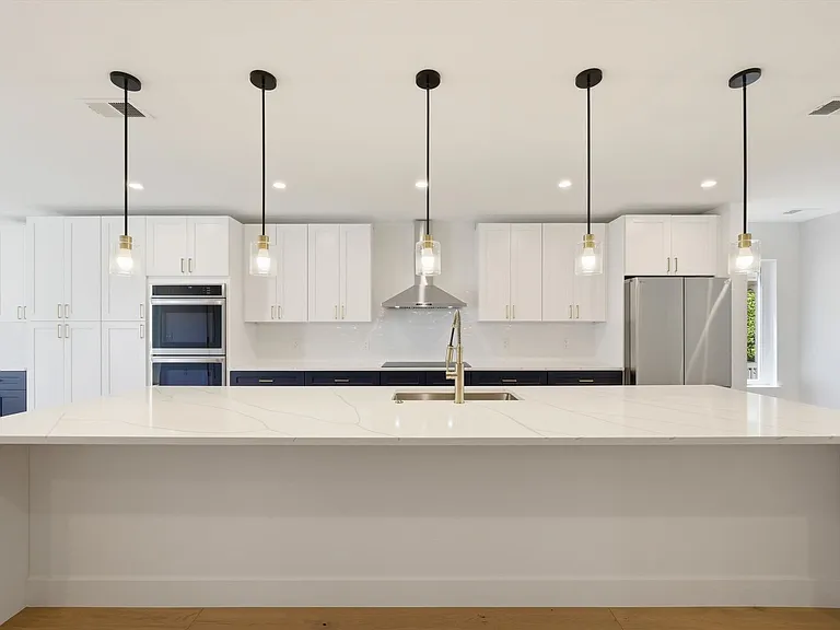 2452 S Marion St — Photo 11