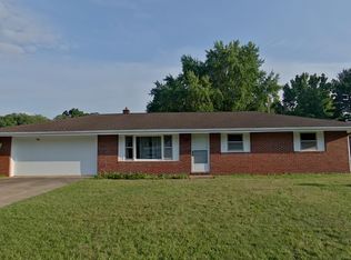 11840 Armour Dr, Mishawaka, IN 46545