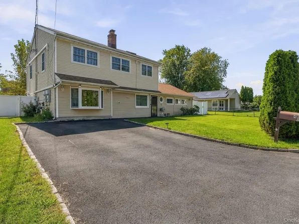 4 Manitou Trail, White Plains, NY 10603