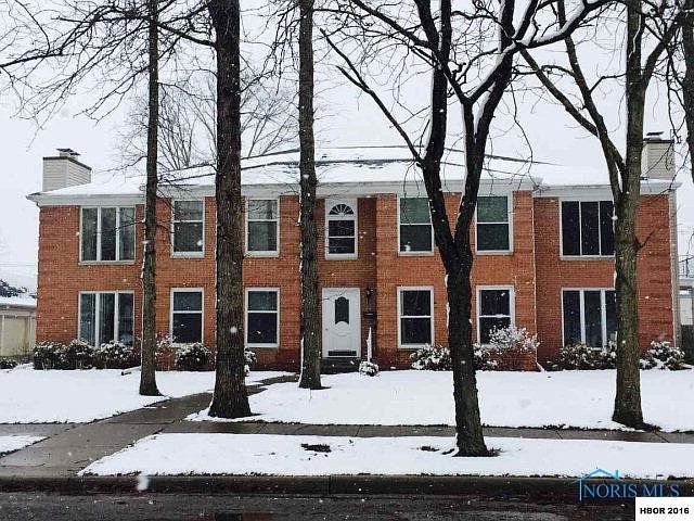 1st image of 1926 Queenswood Dr