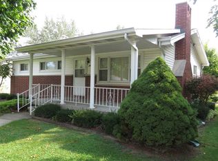 910 East Ave, Kendallville, IN