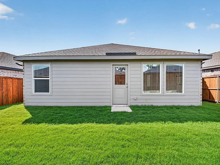 2509 Guineas Ln — Photo 15