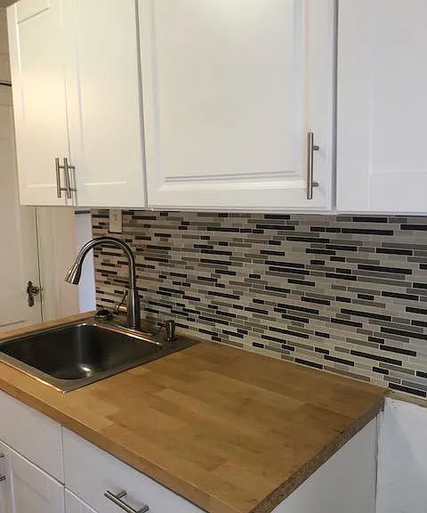 857 Myrtle St NE — Photo 2