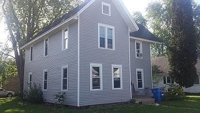1st image of 301 S 6th St