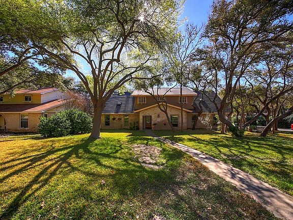 2nd image of 3054 Colony Dr