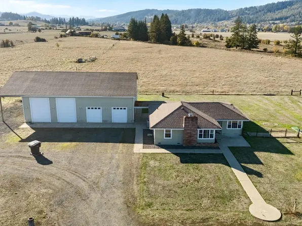 557 Plat B Rd, Sutherlin, OR 97479