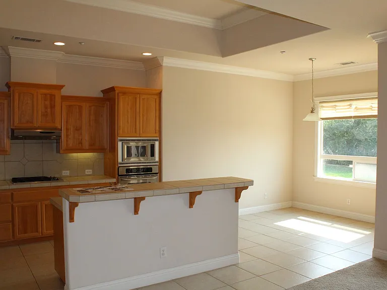 1022 Sunriver Ln — Photo 8