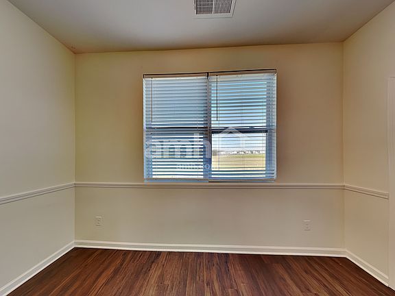 5th image of 304 Tessa Grace Way