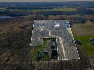 14245 Cole Rd, Linden, MI 48451