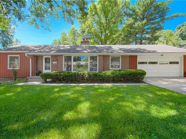1205 NE 64th Ter, Gladstone, MO 64118