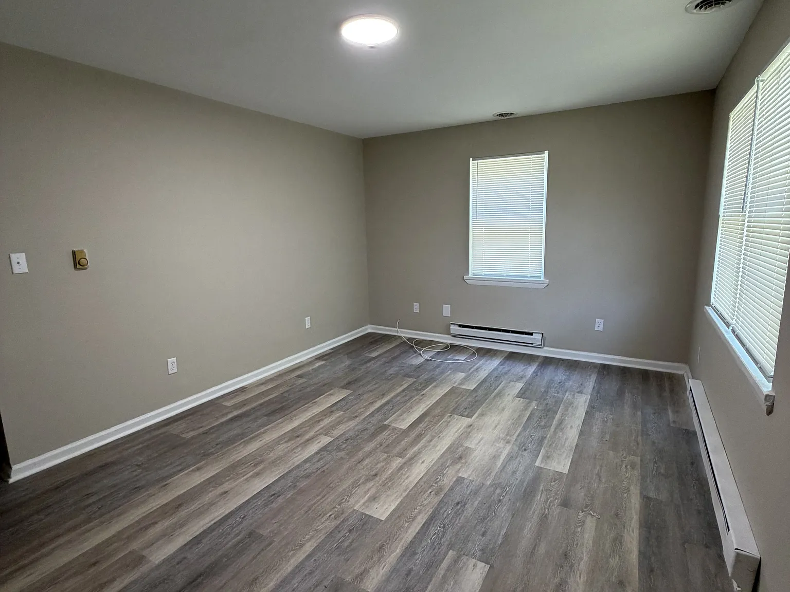 304 Elizabeth Street - 1 — Photo 2