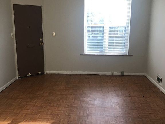 3rd image of 3727 Iowa Ave #3727