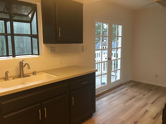 4th image of 2534 Hermosa Ave APT A