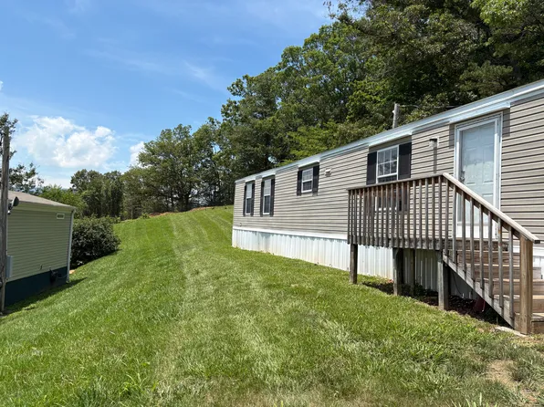 42 Freeman Rd, Leicester, NC 28748